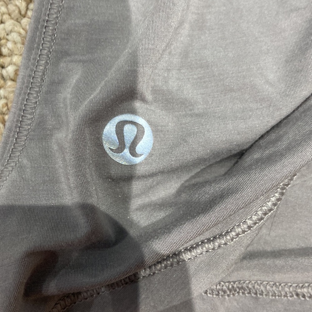 Lululemon tank top woman’s 0 - Picture 3 of 4